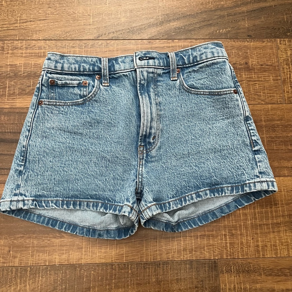 Abercrombie mom jean shorts